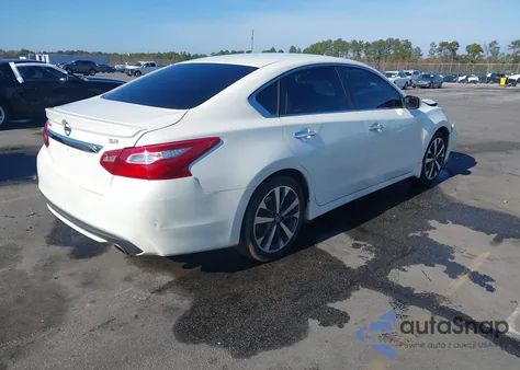 2017 Nissan Altima 2.5 Sr из США, поврежденный, VIN 1N4AL3AP7HC221054